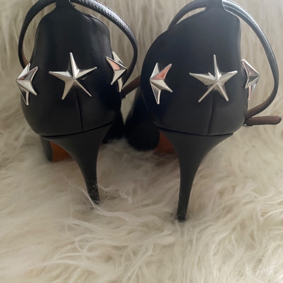 Givenchy heels size 9 - Picture 3 of 6